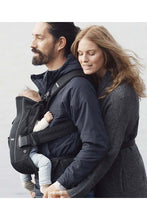 
                        
                          將圖片載入圖庫檢視器 Babybjorn Baby Carrier One Air Black 3D Mesh 6
                        
                      