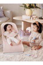 
                        
                          Load image into Gallery viewer, BabyBjorn Bouncer Balance Soft Pearly Pink White Mesh 14
                        
                      