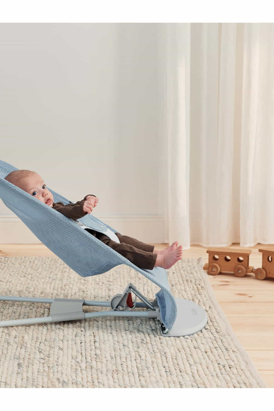 Baby bjorn bouncer store mothercare
