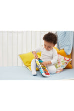 
                        
                          將圖片載入圖庫檢視器 Early Learning Centre Little Senses Baby Carry Along Piano 4
                        
                      