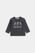 
                        
                          Load image into Gallery viewer, Mothercare Glow-in-the-Dark Halloween T-Shirt
                        
                      