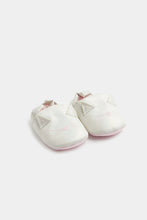 
                        
                          Load image into Gallery viewer, Mothercare Cat Baby Shoes
                        
                      