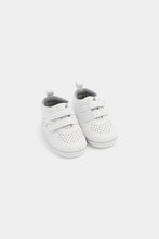 
                        
                          Load image into Gallery viewer, Mothercare White Pram Trainers
                        
                      