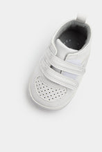 
                        
                          Load image into Gallery viewer, Mothercare White Pram Trainers
                        
                      