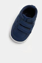 
                        
                          將圖片載入圖庫檢視器 Mothercare Navy Star Pram Trainers
                        
                      