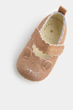 
                        
                          Load image into Gallery viewer, Mothercare Gold Glitter Pram Shoes
                        
                      
