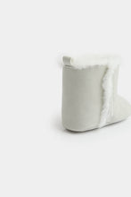 
                        
                          Load image into Gallery viewer, Mothercare Grey Snug Pram Boots
                        
                      