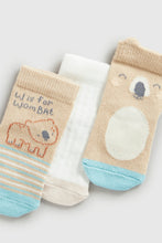 
                        
                          Load image into Gallery viewer, Mothercare Wombat Baby Socks - 3 Pack
                        
                      