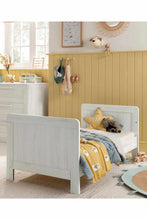 
                        
                          Load image into Gallery viewer, Mamas &amp; Papas Atlas Cotbed Nimbus White 6
                        
                      