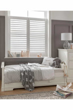 
                        
                          Load image into Gallery viewer, Mamas &amp; Papas Oxford Cot Bed Pure White 7
                        
                      