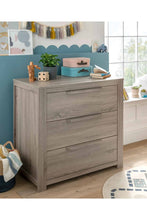 
                        
                          將圖片載入圖庫檢視器 Mamas &amp; Papas Franklin 3 Drawer Dresser &amp; Changing Unit Grey Wash 3
                        
                      