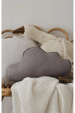 
                        
                          Load image into Gallery viewer, Moi Mili Grey Linen Cloud Pillow 6
                        
                      