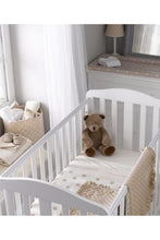 
                        
                          Load image into Gallery viewer, Mothercare Cot Or Cot Bed Cellular Cotton Blanket Cream 3
                        
                      