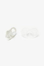 
                        
                          將圖片載入圖庫檢視器 Mothercare Little Bear Airflow Night Soothers 6 Months 2 Pack 2
                        
                      