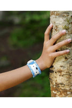 
                        
                          將圖片載入圖庫檢視器 Para Kito Mosquito Repellent Kids Wristband Polar Bear 4
                        
                      