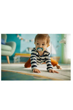 
                        
                          Load image into Gallery viewer, Philips Avent Ultra Air Soother 618 months Green and Yellow 8
                        
                      