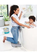 
                        
                          Load image into Gallery viewer, Skip Hop Moby Waterfall Bath Rinser White 10
                        
                      