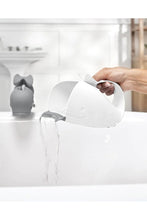 
                        
                          Load image into Gallery viewer, Skip Hop Moby Waterfall Bath Rinser White 1
                        
                      