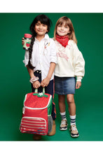 
                        
                          將圖片載入圖庫檢視器 Skip Hop Spark Style Big Kid Backpack Strawberry 13
                        
                      